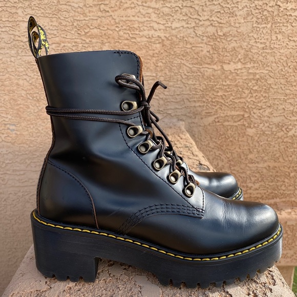 Dr. Martens Shoes - Dr Martens LEONA Black Leather Platform boots 🖤🖤